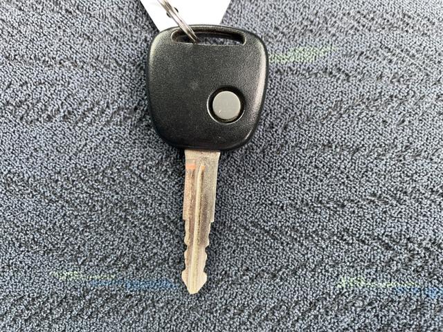 エブリイワゴン ジョイポップターボＰＺ　４速オートマ　ターボ　キーレス　パワステ　パワーウィンドウ　エアバック（18枚目）