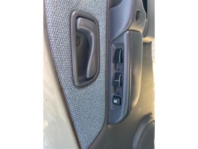 サンバーディアス ディアス　５速マニュアル　パワステ　パワーウィンドウ　エアバック（16枚目）