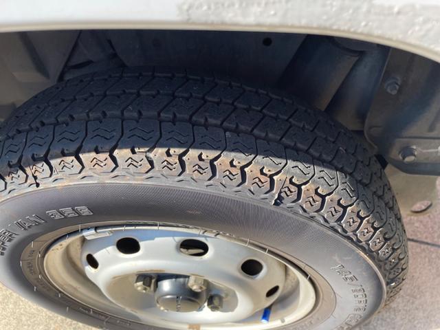 サンバーバン トランスポーター　５速マニュアル　パワステ　パワーウィンドウ　エアバック（9枚目）