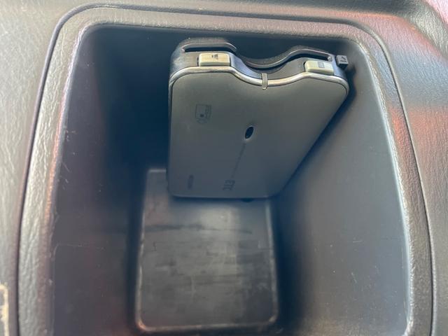 サンバーバン トランスポーター　５速マニュアル　パワステ　パワーウィンドウ　エアバック（25枚目）