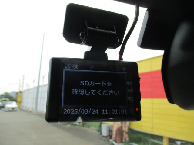 タント カスタムＲＳ　スマートキー　８型ナビフルセグ　ドラレコ　ＥＴＣ　バックカメラ　両側パワースライドドア　ＵＳＢ　ハーフレザーシート　ＬＥＤライト　クリソナ　シートヒーター　電動パーキング　セキュリティ　届出済未使用車（12枚目）
