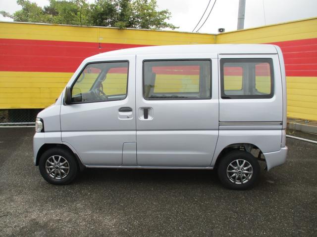 ＮＶ１００クリッパーバン ＤＸ　ＡＭＦＭラジオ　運助エアバッグ　ＥＴＣ　集中ドアロック　エアコン　禁煙車（12枚目）