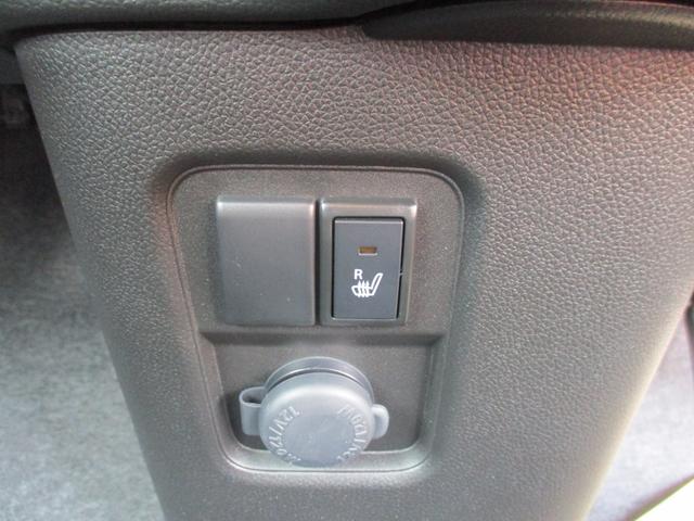 ワゴンR FX 5MT 純正CDデッキ ETC ドラレコ オートエアコン オートライト レーダーブレーキ シートヒーター クリアランスソナー セキュリティ 届け出済み未使用車(13枚目)