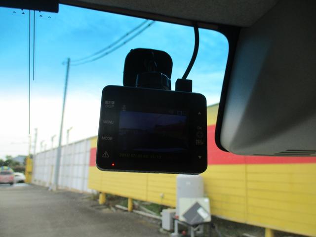 タント カスタムRS トップエディションSAII ナビフルセグ ブルートゥース CD.DVD ETC 前後ドラレコ 社外デジタルインナーミラー バックカメラ ターボ ハーフレザーシート 両側自動ドア LEDライト セキュリティ 禁煙車(13枚目)