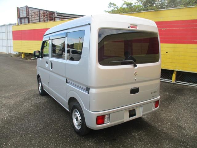 エブリイ ＰＡ　ハイルーフ　レーダーブレーキ　バイザー　クリアランスソナー　ＡＭＦＭラジオ　運助エアバッグ　オーバーヘッドコンソール　アイドリングストップ　エアコン　禁煙車（11枚目）