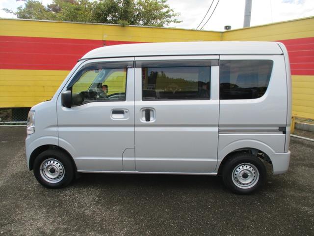 エブリイ ＰＡ　ハイルーフ　レーダーブレーキ　バイザー　クリアランスソナー　ＡＭＦＭラジオ　運助エアバッグ　オーバーヘッドコンソール　アイドリングストップ　エアコン　禁煙車（12枚目）