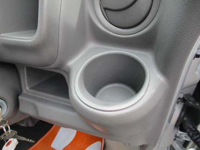 エブリイ ＰＡ　ハイルーフ　レーダーブレーキ　バイザー　クリアランスソナー　ＡＭＦＭラジオ　運助エアバッグ　オーバーヘッドコンソール　アイドリングストップ　エアコン　禁煙車（22枚目）