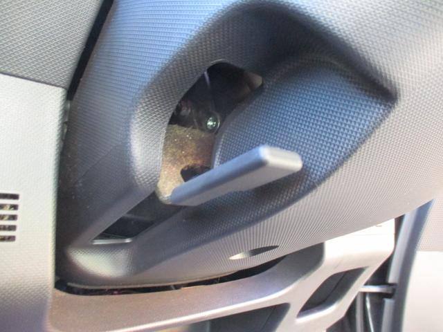 ムーヴ カスタム　Ｘ　ＶＳスマートセレクションＳＡ　スマートキー　ＣＤデッキ　木目調パネル　シートリフター　レーダーブレーキ　バイザー　チルトステアリング　オートエアコン　ＬＥＤライト　セキュリティ（29枚目）