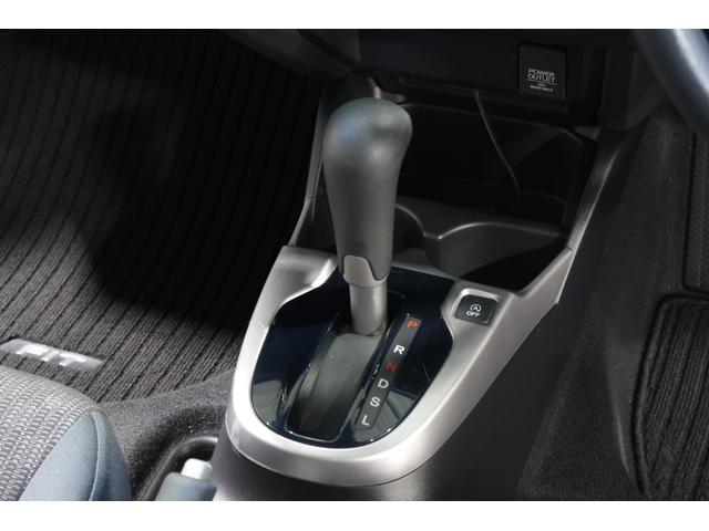 フィット １３Ｇ・Ｆパッケージ　ホンダ認定中古車２年保付／ワンオーナ車／ドライブレコーダー／車／メモリーナビ／地デジワンセグ／Ｂｌｕｅｔｏｏｔｈ／ＣＤ．ＤＶＤ再生／バックカメラ／ＥＴＣ車載器／スマートキー／セキュリティアラーム／（15枚目）