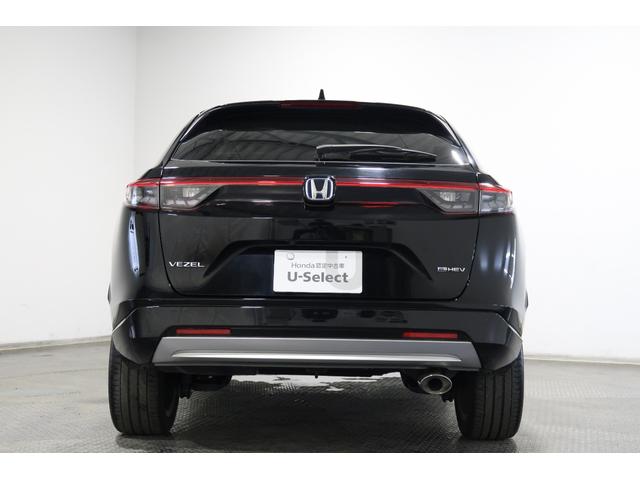ヴェゼル ｅ：ＨＥＶＺ　認定中古車　２年保証付　ワンオーナー　ナビ　Ｂカメラ　ドラレコ　ＥＴＣ　運転支援　全周囲カメラ　ホンダコネクト　ＬＤＡ　衝突回避支援ブレーキ機能　パノラミックビューモニター　１オナ　追従　スマキ　半革（23枚目）