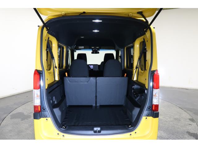 軽でも荷室容量はお任せください。