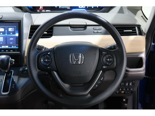 フリード Ｇ・ホンダセンシング　ホンダ認定中古車　１年保証　ワンオーナー　ナビ　バックカメラ　ドラレコ　ＥＴＣ　Ｆセグ　追突被害軽減ブレーキ　ｉストップ　Ｗエアバッグ　パワーウィンドウ　１オ－ナ－　アクティブクルーズコントロール（17枚目）