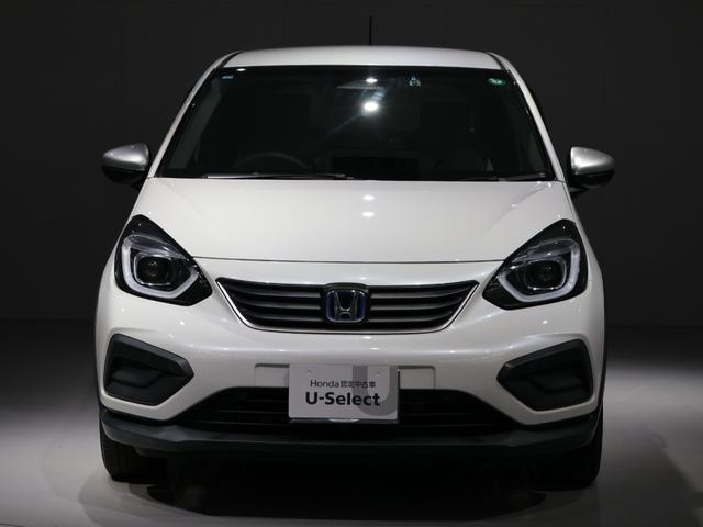 フィット e:HEVクロスター 禁煙車 運転支援機能 衝突軽減ブレーキ LEDヘッドライト スマートキー ETC 純正9インチナビ Bluetooth接続 USB端子 バックカメラ 障害物センサー VSAワンオーナー車 1オーナー(9枚目)