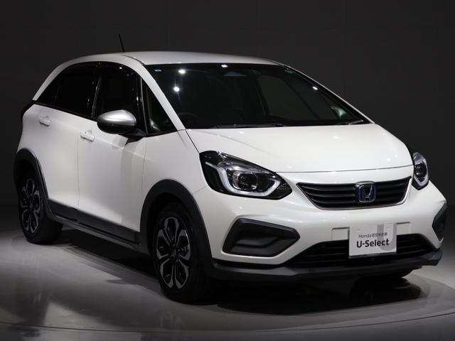 フィット e:HEVクロスター 禁煙車 運転支援機能 衝突軽減ブレーキ LEDヘッドライト スマートキー ETC 純正9インチナビ Bluetooth接続 USB端子 バックカメラ 障害物センサー VSAワンオーナー車 1オーナー(10枚目)