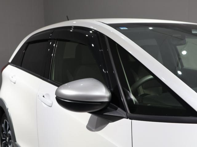 フィット e:HEVクロスター 禁煙車 運転支援機能 衝突軽減ブレーキ LEDヘッドライト スマートキー ETC 純正9インチナビ Bluetooth接続 USB端子 バックカメラ 障害物センサー VSAワンオーナー車 1オーナー(11枚目)