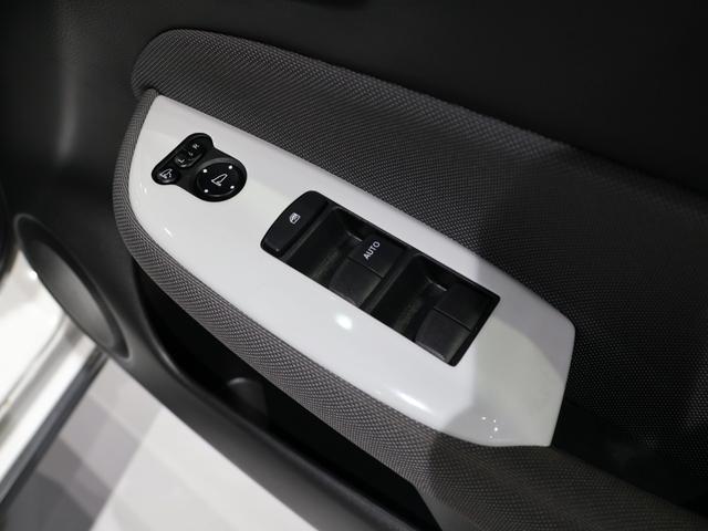フィット e:HEVクロスター 禁煙車 運転支援機能 衝突軽減ブレーキ LEDヘッドライト スマートキー ETC 純正9インチナビ Bluetooth接続 USB端子 バックカメラ 障害物センサー VSAワンオーナー車 1オーナー(21枚目)