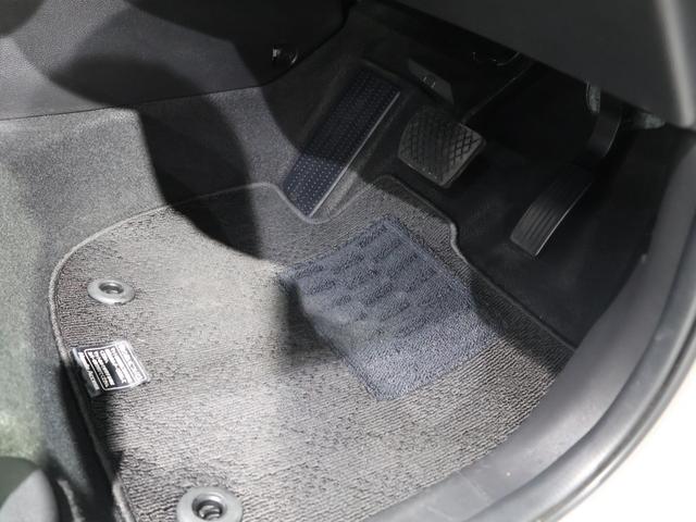 フィット e:HEVクロスター 禁煙車 運転支援機能 衝突軽減ブレーキ LEDヘッドライト スマートキー ETC 純正9インチナビ Bluetooth接続 USB端子 バックカメラ 障害物センサー VSAワンオーナー車 1オーナー(26枚目)