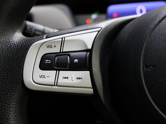 フィット e:HEVクロスター 禁煙車 運転支援機能 衝突軽減ブレーキ LEDヘッドライト スマートキー ETC 純正9インチナビ Bluetooth接続 USB端子 バックカメラ 障害物センサー VSAワンオーナー車 1オーナー(30枚目)