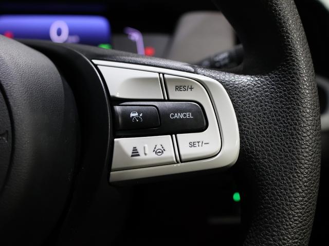 フィット e:HEVクロスター 禁煙車 運転支援機能 衝突軽減ブレーキ LEDヘッドライト スマートキー ETC 純正9インチナビ Bluetooth接続 USB端子 バックカメラ 障害物センサー VSAワンオーナー車 1オーナー(31枚目)