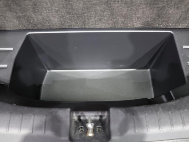 フィット e:HEVクロスター 禁煙車 運転支援機能 衝突軽減ブレーキ LEDヘッドライト スマートキー ETC 純正9インチナビ Bluetooth接続 USB端子 バックカメラ 障害物センサー VSAワンオーナー車 1オーナー(60枚目)