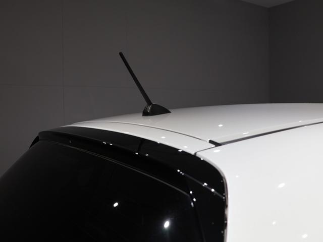 フィット e:HEVクロスター 禁煙車 運転支援機能 衝突軽減ブレーキ LEDヘッドライト スマートキー ETC 純正9インチナビ Bluetooth接続 USB端子 バックカメラ 障害物センサー VSAワンオーナー車 1オーナー(63枚目)