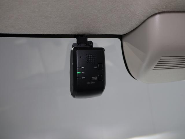 N-BOX ベースグレード 元試乗車 運転支援機能 衝突軽減ブレーキ 禁煙車 リア左側パワースライドドア 純正8インチナビ バックカメラ Bluetooth接続 ドライブレコーダー シートヒーター ETC ワンオーナー車 地デジ(38枚目)