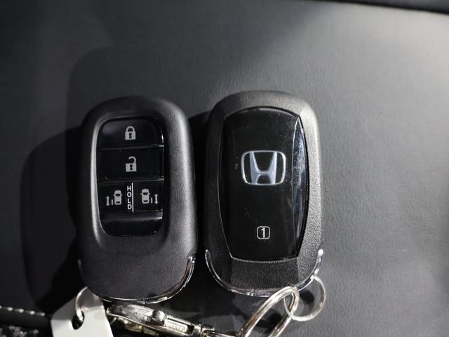 N-BOXカスタム ターボコーディネートスタイル 元試乗車 運転支援機能 衝突軽減ブレーキ 禁煙車 ツートンカラー LEDヘッドライト 両側電動スライドドア 純正8インチナビ バックカメラ Bluetooth接続 ETCドラレコ 両側電動ドア VSA(18枚目)