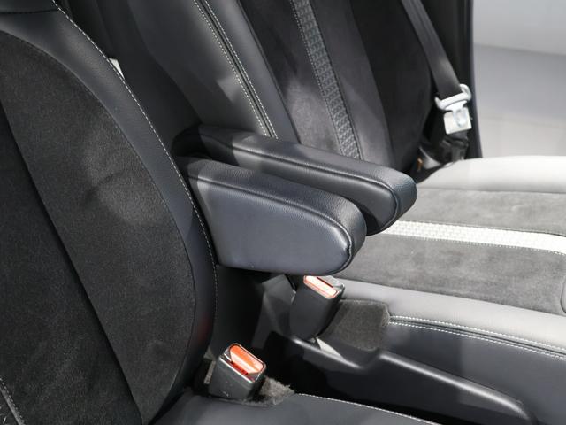 Ｎ－ＢＯＸカスタム ＥＸターボ　運転支援機能　衝突軽減ブレーキ　ＬＥＤヘッドライト　両側電動スライドドア　ＥＴＣ純正８インチナビ　バックカメラ　Ｂｌｕｅｔｏｏｔｈ接続　リア席１２．８インチモニター　ＶＳＡドライブレコーダー　地デジ（24枚目）