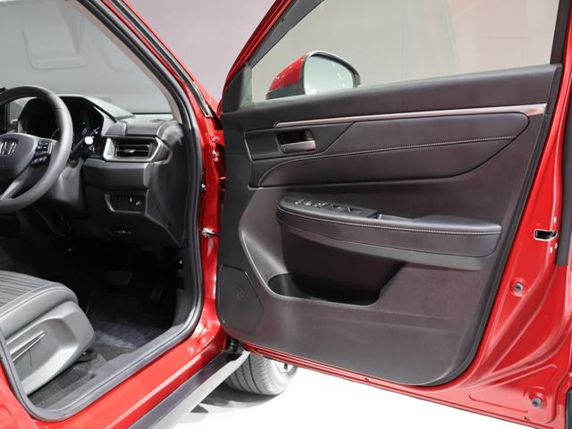 ＷＲ－Ｖ Ｚ　元試乗車　運転支援機能　衝突軽減ブレーキ　禁煙車　ＬＥＤヘッドライト　ドラレコ　　　ＥＴＣ　純正９インチナビ　バックカメラ　Ｂｌｕｅｔｏｏｔｈ接続　ホンダコネクト　障害物センサー　ソナー　盗難防止装置（21枚目）