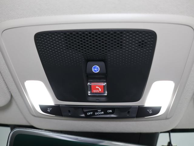 ヴェゼル ｅ：ＨＥＶＺ　禁煙車　運転支援機能　衝突軽減ブレーキ　パワーテールゲート　ＬＥＤヘッドライト　　障害物センサー　純正ナビ　バックカメラ　Ｂｌｕｅｔｏｏｔｈ接続　ミュージックラック　ＥＴＣ　先進ライト　スマキ　Ｄレコ（28枚目）