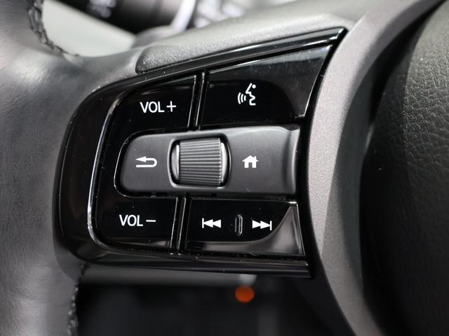 ヴェゼル ｅ：ＨＥＶＺ　禁煙車　運転支援機能　衝突軽減ブレーキ　パワーテールゲート　ＬＥＤヘッドライト　　障害物センサー　純正ナビ　バックカメラ　Ｂｌｕｅｔｏｏｔｈ接続　ミュージックラック　ＥＴＣ　先進ライト　スマキ　Ｄレコ（33枚目）