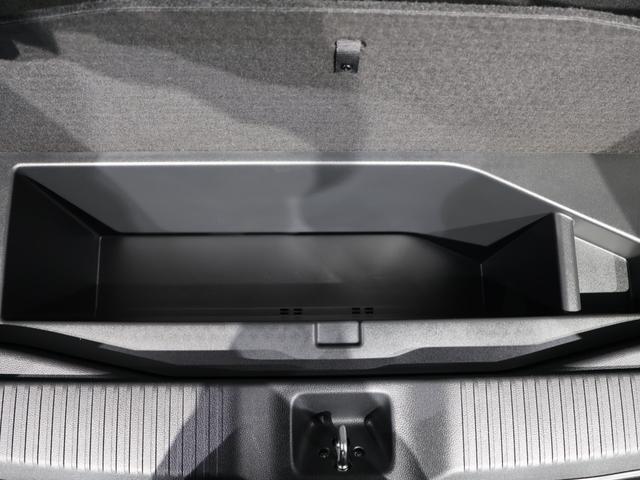 ヴェゼル ｅ：ＨＥＶＺ　禁煙車　運転支援機能　衝突軽減ブレーキ　パワーテールゲート　ＬＥＤヘッドライト　　障害物センサー　純正ナビ　バックカメラ　Ｂｌｕｅｔｏｏｔｈ接続　ミュージックラック　ＥＴＣ　先進ライト　スマキ　Ｄレコ（66枚目）