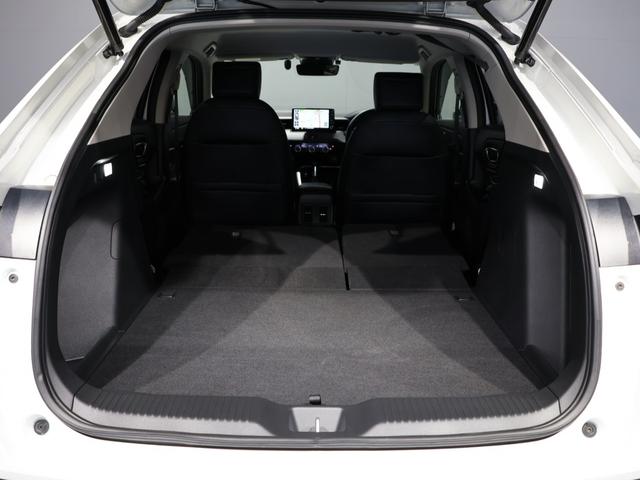 ヴェゼル ｅ：ＨＥＶＺ　禁煙車　運転支援機能　衝突軽減ブレーキ　パワーテールゲート　ＬＥＤヘッドライト　　障害物センサー　純正ナビ　バックカメラ　Ｂｌｕｅｔｏｏｔｈ接続　ミュージックラック　ＥＴＣ　先進ライト　スマキ　Ｄレコ（68枚目）