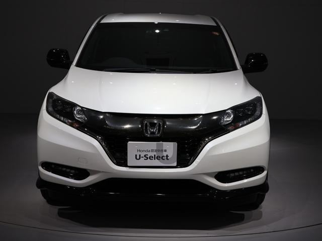 ヴェゼル ハイブリッドＲＳ・ホンダセンシング　禁煙車　運転支援機能　衝突軽減ブレーキ　ＬＥＤヘッドライト　パフォーマンスダンパー　ＥＴＣ　純正８インチナビ　バックカメラ　Ｂｌｕｅｔｏｏｔｈ接続　ドライブレコーダー　シートヒーター　サイドＳＲＳ（8枚目）