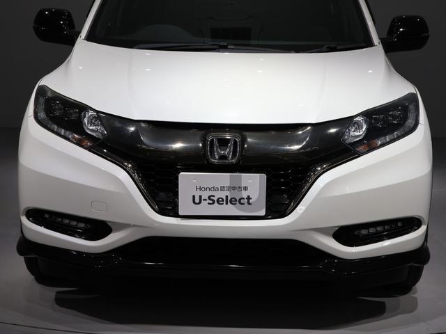 ヴェゼル ハイブリッドＲＳ・ホンダセンシング　禁煙車　運転支援機能　衝突軽減ブレーキ　ＬＥＤヘッドライト　パフォーマンスダンパー　ＥＴＣ　純正８インチナビ　バックカメラ　Ｂｌｕｅｔｏｏｔｈ接続　ドライブレコーダー　シートヒーター　サイドＳＲＳ（15枚目）