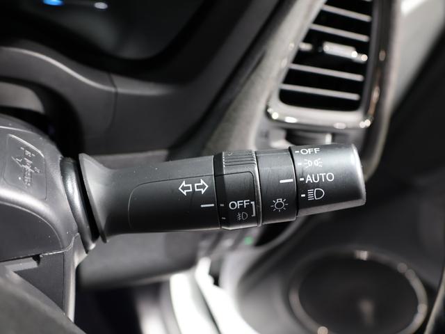 ヴェゼル ハイブリッドＲＳ・ホンダセンシング　禁煙車　運転支援機能　衝突軽減ブレーキ　ＬＥＤヘッドライト　パフォーマンスダンパー　ＥＴＣ　純正８インチナビ　バックカメラ　Ｂｌｕｅｔｏｏｔｈ接続　ドライブレコーダー　シートヒーター　サイドＳＲＳ（35枚目）