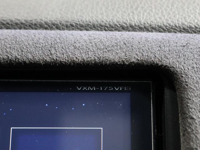 ヴェゼル ハイブリッドＲＳ・ホンダセンシング　禁煙車　運転支援機能　衝突軽減ブレーキ　ＬＥＤヘッドライト　パフォーマンスダンパー　ＥＴＣ　純正８インチナビ　バックカメラ　Ｂｌｕｅｔｏｏｔｈ接続　ドライブレコーダー　シートヒーター　サイドＳＲＳ（43枚目）