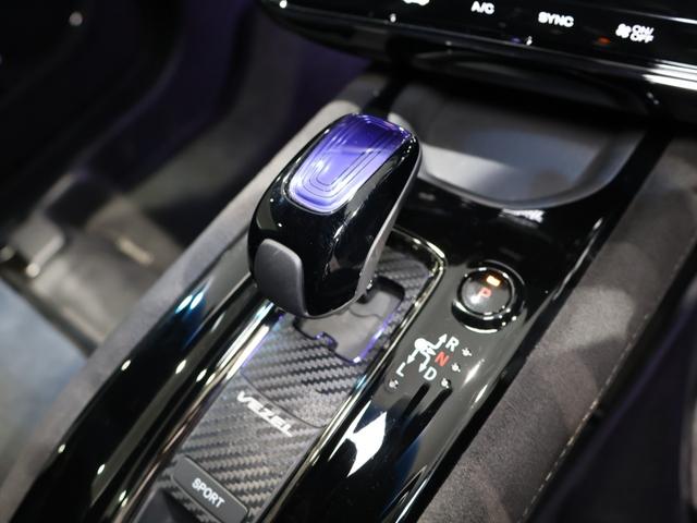 ヴェゼル ハイブリッドＲＳ・ホンダセンシング　禁煙車　運転支援機能　衝突軽減ブレーキ　ＬＥＤヘッドライト　パフォーマンスダンパー　ＥＴＣ　純正８インチナビ　バックカメラ　Ｂｌｕｅｔｏｏｔｈ接続　ドライブレコーダー　シートヒーター　サイドＳＲＳ（47枚目）