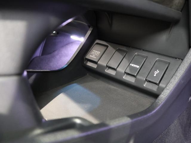 ヴェゼル ハイブリッドＲＳ・ホンダセンシング　禁煙車　運転支援機能　衝突軽減ブレーキ　ＬＥＤヘッドライト　パフォーマンスダンパー　ＥＴＣ　純正８インチナビ　バックカメラ　Ｂｌｕｅｔｏｏｔｈ接続　ドライブレコーダー　シートヒーター　サイドＳＲＳ（49枚目）