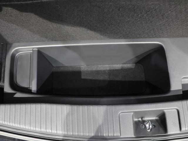 ヴェゼル ハイブリッドＲＳ・ホンダセンシング　禁煙車　運転支援機能　衝突軽減ブレーキ　ＬＥＤヘッドライト　パフォーマンスダンパー　ＥＴＣ　純正８インチナビ　バックカメラ　Ｂｌｕｅｔｏｏｔｈ接続　ドライブレコーダー　シートヒーター　サイドＳＲＳ（63枚目）