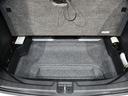 ★ラゲッジ床下にも収納スペースがあります!汚れやすいものや洗車用具等を閉まっておくにはとてもいいスペースです!また、普段から積んでおきたい物をしまっておけば床上の荷室はいつもスッキリ♪★