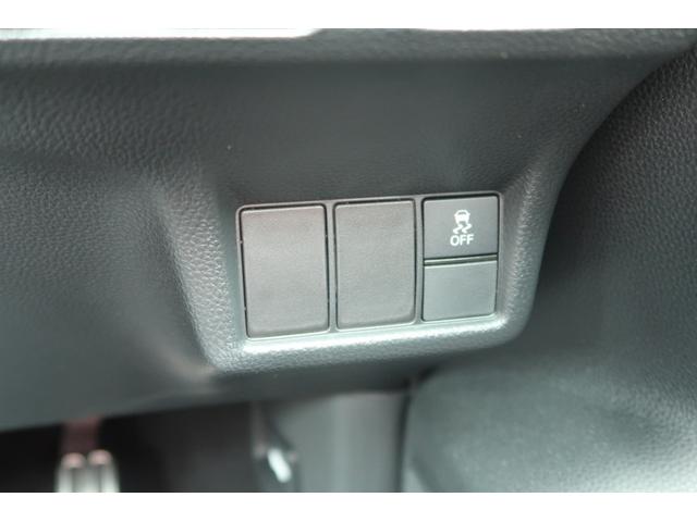 シビック ＲＳ　認定中古車　リヤカメラ付ナビ　ＥＴＣ　オートリトラミラー　Ｂカメラ　禁煙　パワーシート　ワンオーナ　衝突軽減ブレーキ　フルセグＴＶ　シートヒーター　スマートキー　クルーズコントロール　ＵＳＢ（34枚目）