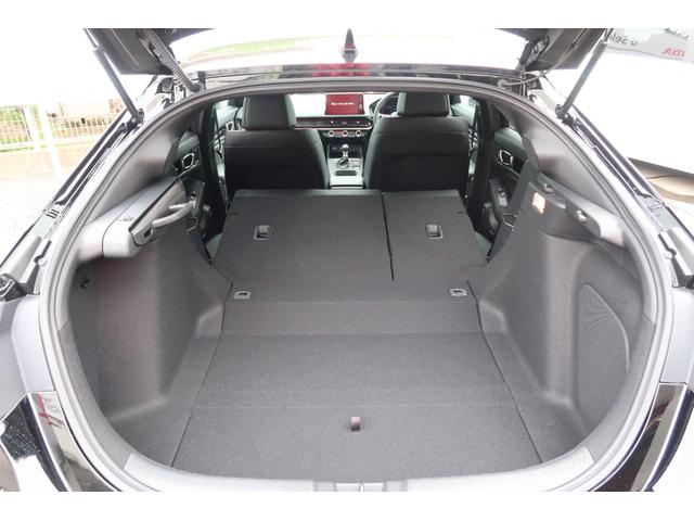 シビック ＲＳ　認定中古車　リヤカメラ付ナビ　ＥＴＣ　オートリトラミラー　Ｂカメラ　禁煙　パワーシート　ワンオーナ　衝突軽減ブレーキ　フルセグＴＶ　シートヒーター　スマートキー　クルーズコントロール　ＵＳＢ（41枚目）