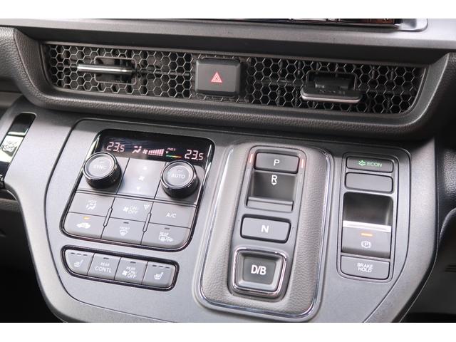 ステップワゴン ｅ：ＨＥＶスパーダプレミアムライン　認定中古車　リヤカメラ付ナビ　マルチビューカメラ　オートリトラミラー　Ｐゲート　両側自動スライドドア　シートヒータ　リアカメラ　地デジフルセグ　クルーズコントロール　ＥＣＯモード　ワンオーナー車（28枚目）
