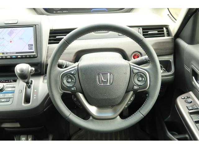 フリード Ｇ　認定中古車　リヤカメラ付インターナビ　ＥＴＣ　前後ドライブレコーダー　オートリトラミラー　シートヒーター　１５インチアルミ　ワンオーナー　禁煙車　Ａクルーズ　記録簿　３列シート　カーテンエアバック（30枚目）