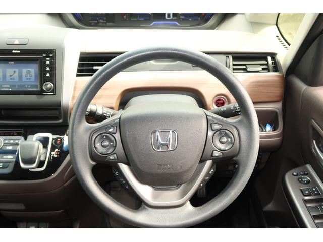 フリード＋ハイブリッド ハイブリッドＧ　認定中古車　リヤカメラ付ディスプレイオーディオ　ＥＴＣ　オートリトラミラー　シートヒーター　ワンオーナー　禁煙車　１オナ　バックモニター　オートクルーズコントロール　ＡＢＳ　ＬＥＤヘッドランプ　ＵＳＢ（27枚目）