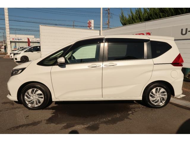 フリード Ｇ・ホンダセンシング　認定中古車　リアカメラ付インターナビ　ドライブレコーダー　シートヒーター　ＥＴＣ　オートリトラミラー　ワンオーナー　禁煙車　Ｆセグ　追突被害軽減ブレーキ　ｉストップ　Ｗエアバッグ　パワーウィンドウ（5枚目）