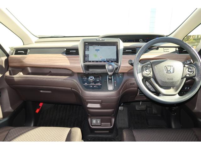 フリード Ｇ・ホンダセンシング　認定中古車　リアカメラ付インターナビ　ドライブレコーダー　シートヒーター　ＥＴＣ　オートリトラミラー　ワンオーナー　禁煙車　Ｆセグ　追突被害軽減ブレーキ　ｉストップ　Ｗエアバッグ　パワーウィンドウ（20枚目）