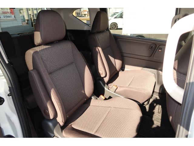 フリード Ｇ・ホンダセンシング　認定中古車　リアカメラ付インターナビ　ドライブレコーダー　シートヒーター　ＥＴＣ　オートリトラミラー　ワンオーナー　禁煙車　Ｆセグ　追突被害軽減ブレーキ　ｉストップ　Ｗエアバッグ　パワーウィンドウ（34枚目）