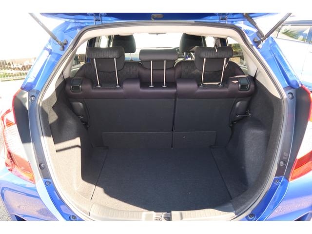 フィット １３Ｇ・Ｓパッケージ　認定中古車　リアカメラ付社外ナビ　社外ドライブレコーダー　１５インチアルミ　ＥＴＣ　ワンオーナー　禁煙車　カーテンエアバッグ　ＤＶＤ再生可　キーレス　フルセグテレビ　ナビ＆ＴＶ　オートエアコン　ＡＢＳ（35枚目）